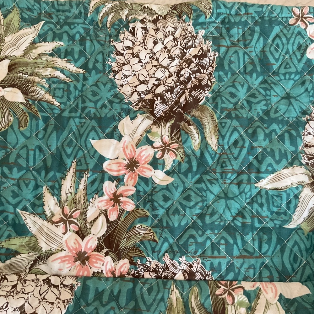 Margaritaville Quilted Tote XL Blue - Picture 3 of 5